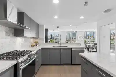 506 120 MILROSS AVENUE, Vancouver BC V6A 4K7