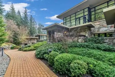 303 2245 TWIN CREEK PLACE, West Vancouver BC V7S 3K4