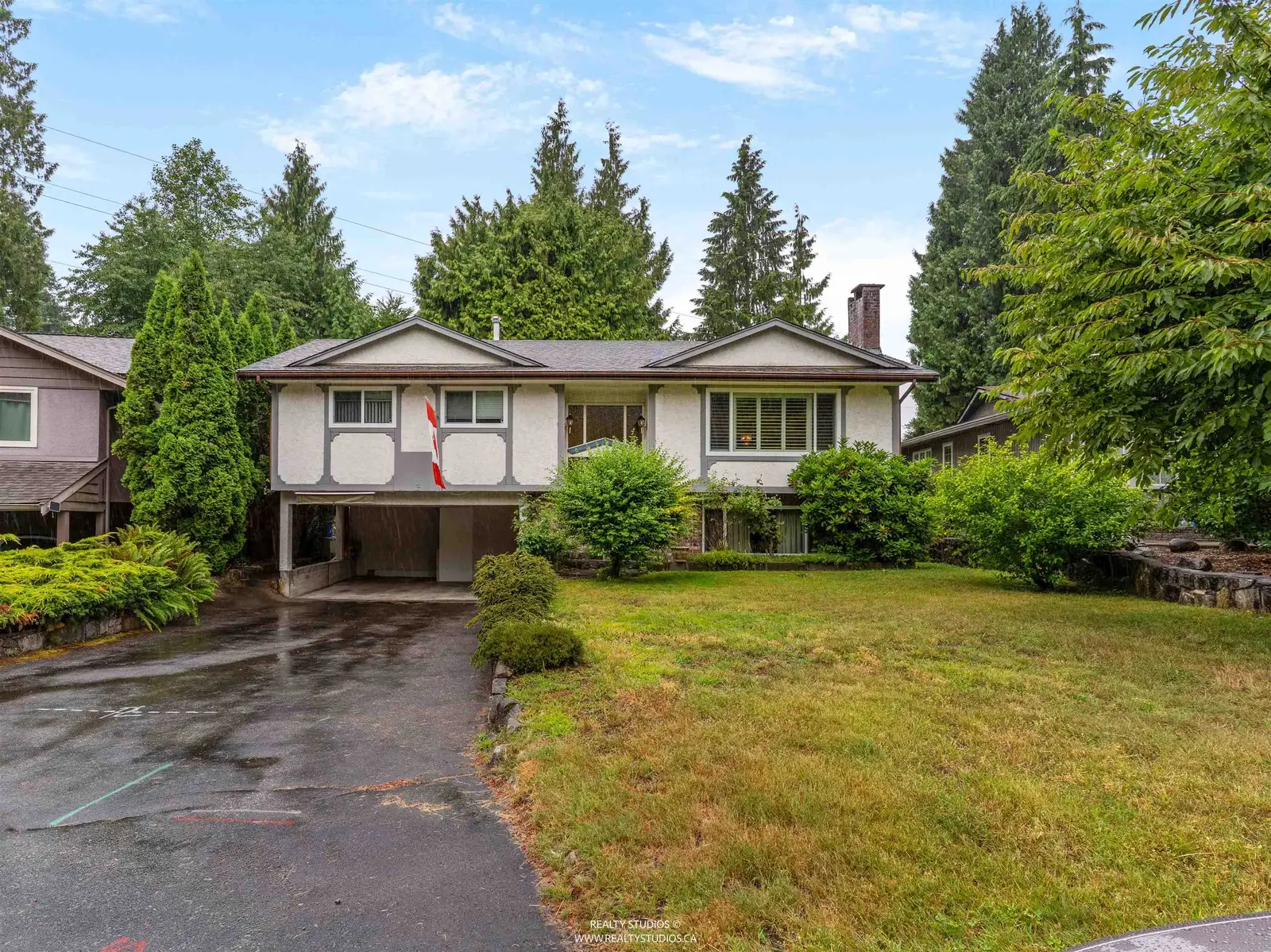 2599 MASEFIELD ROAD, North Vancouver BC V7K 1Z8