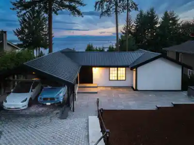 2235 CHAIRLIFT ROAD, West Vancouver BC V7S 2T4