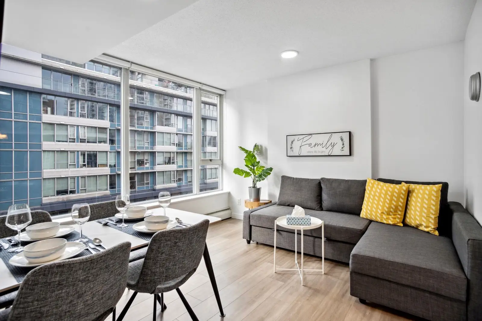 605 618 ABBOTT STREET, Vancouver BC V6B 0C1