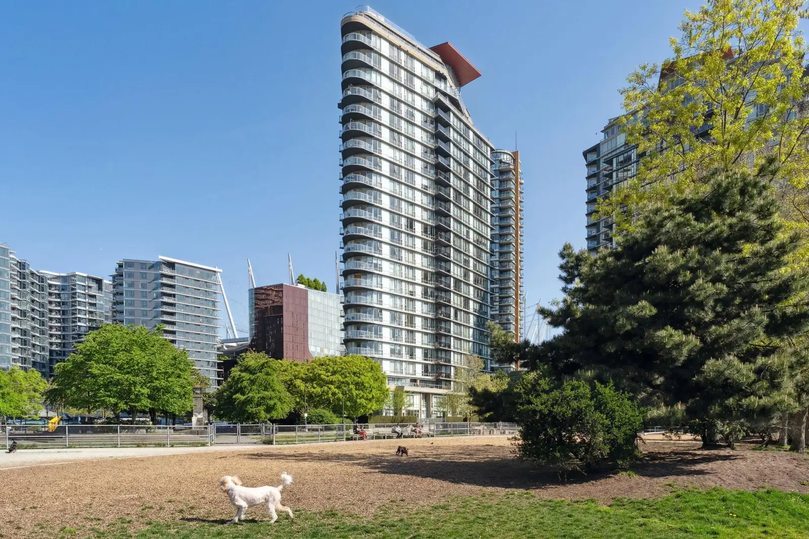 2106 918 COOPERAGE WAY, Vancouver BC V6B 0A7