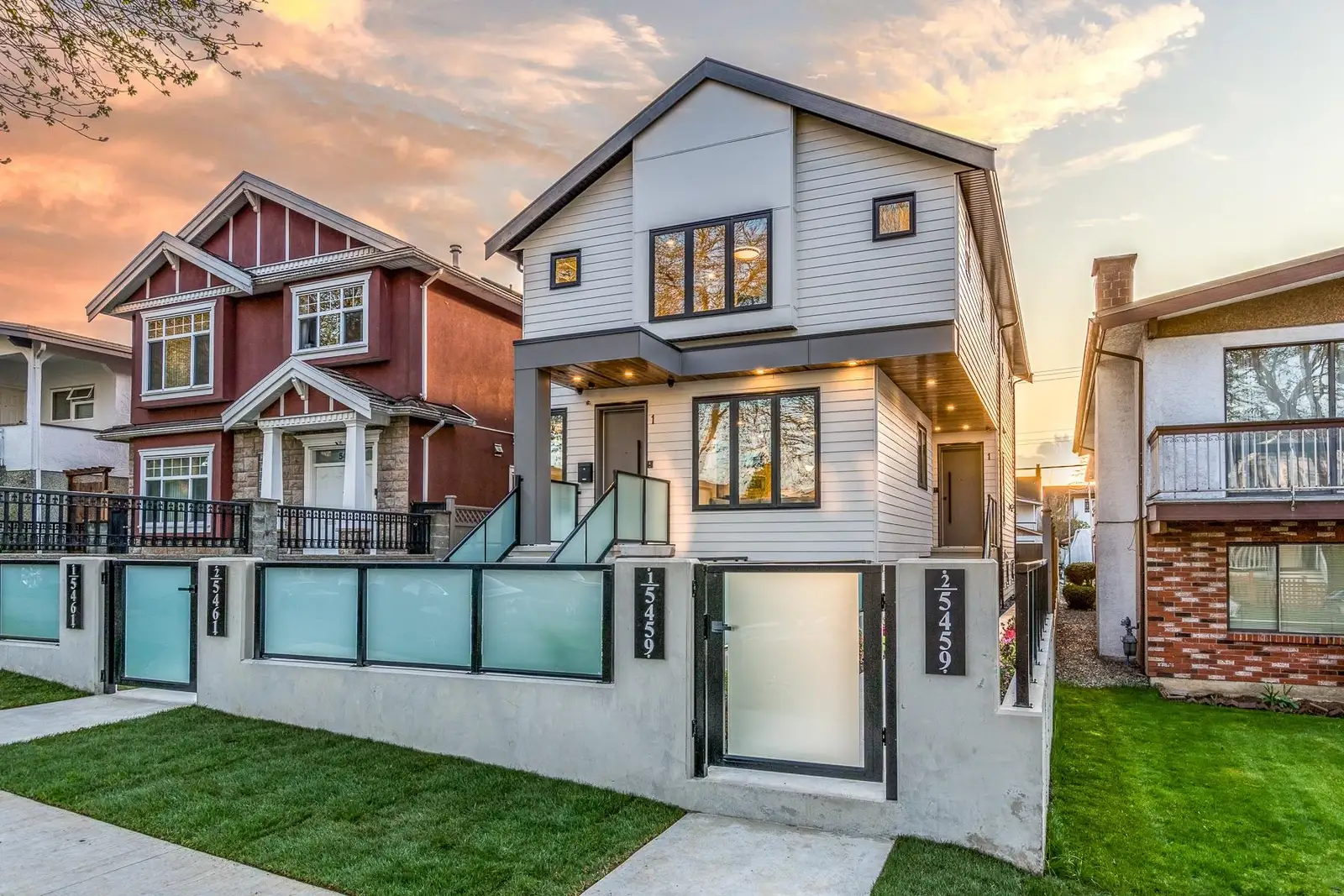 1 5459 RHODES STREET, Vancouver BC V5R 3P1