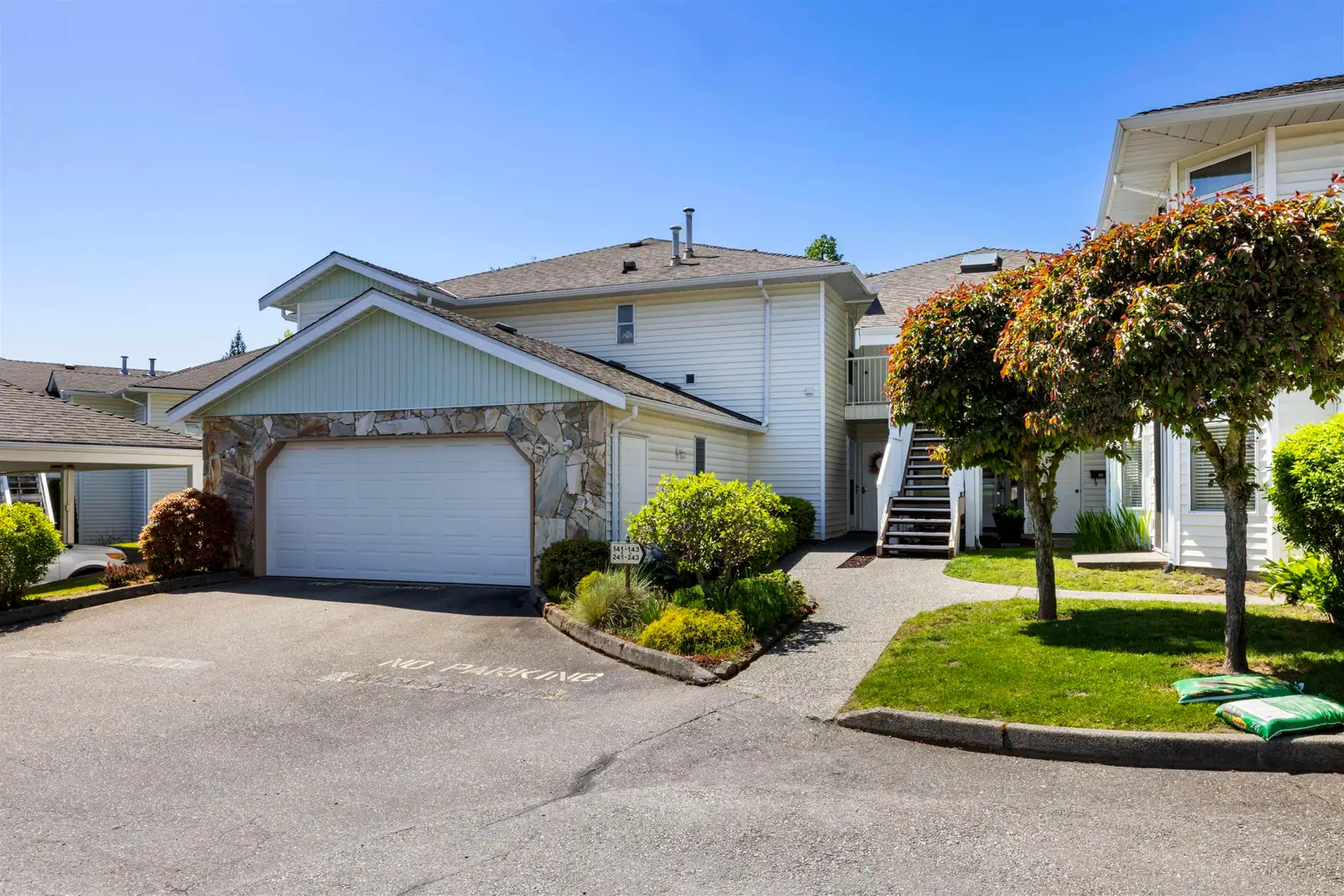 241 7156 121 STREET, Surrey BC V3W 0J6