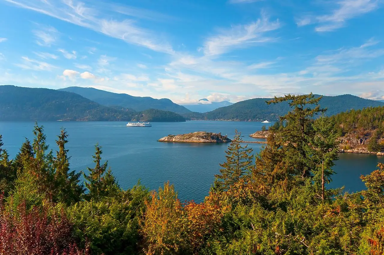 6175 NELSON AVENUE, West Vancouver BC V7W 2A1
