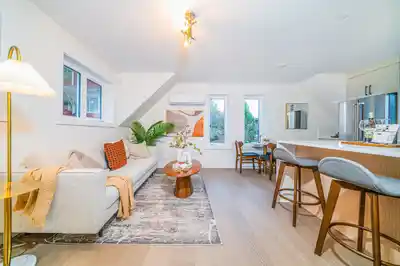 1926 WILLIAM STREET, Vancouver BC V5L 2R8