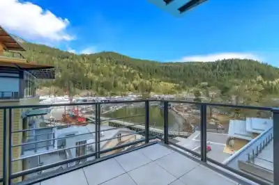 603 6699 NELSON AVENUE, West Vancouver BC V7W 2B2