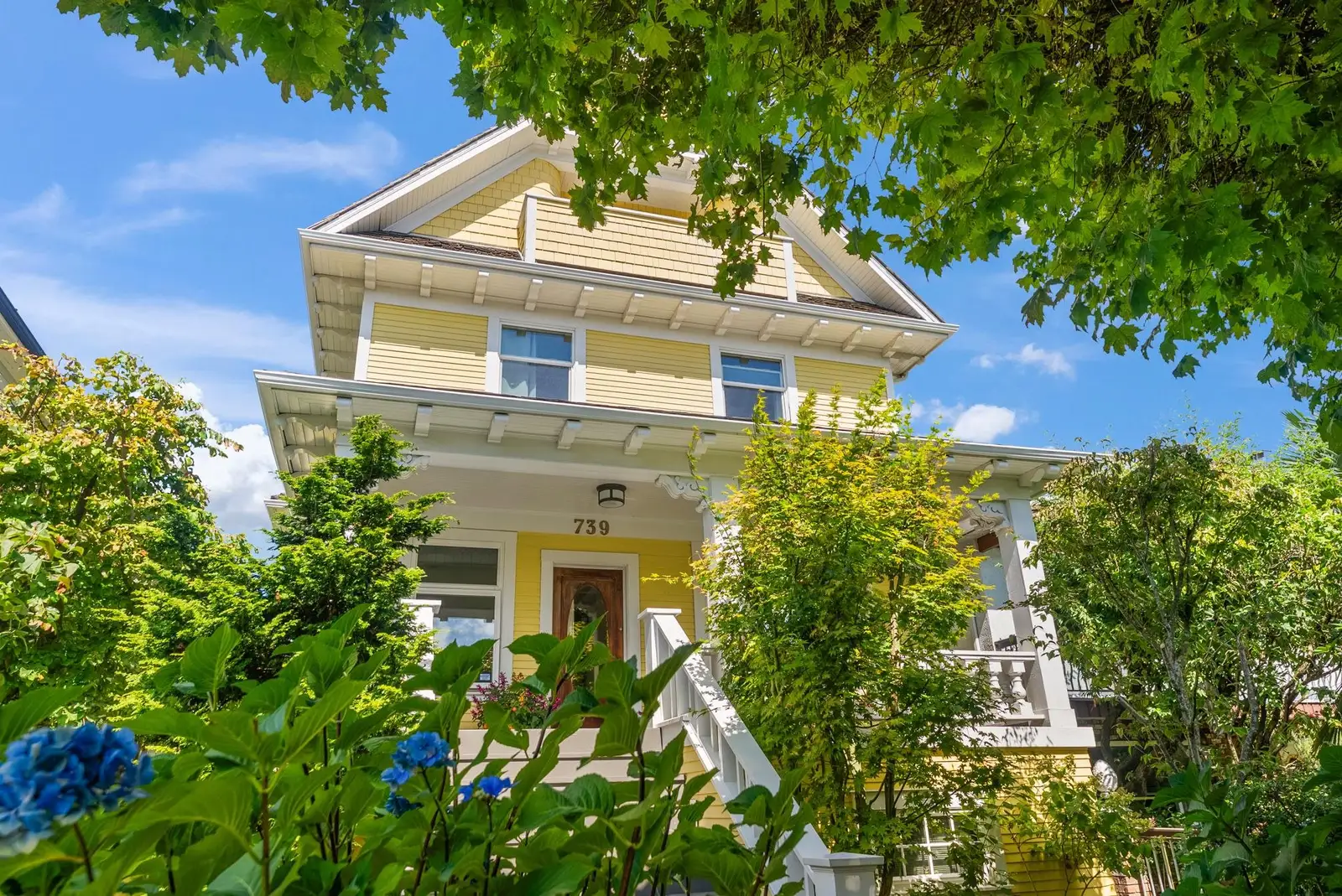 739 E 24TH AVENUE, Vancouver BC V5V 2A6