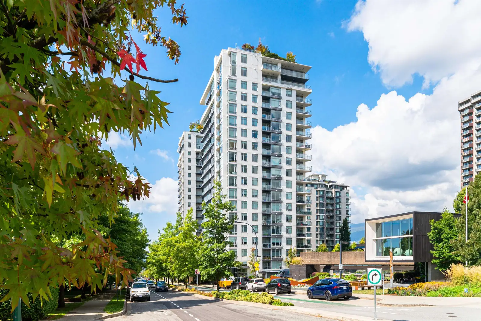 1503 158 W 13TH STREET, North Vancouver BC V7M 0A7
