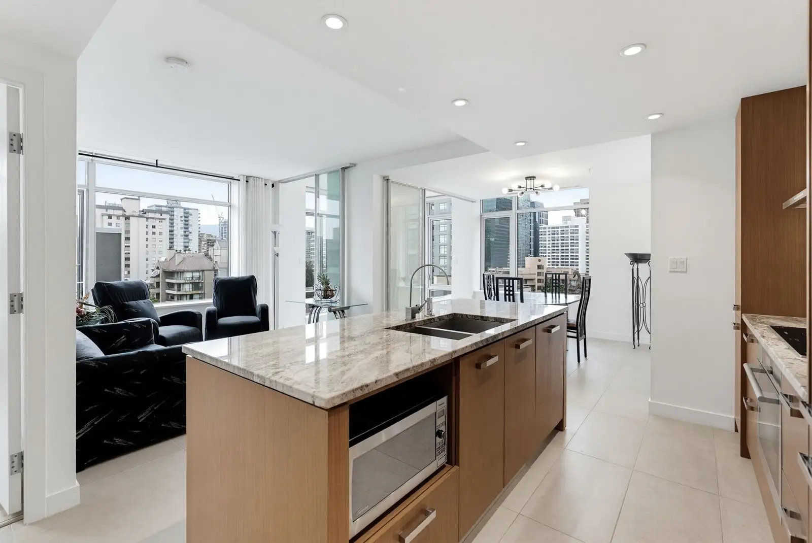 908 1028 BARCLAY STREET, Vancouver BC V6E 0B1