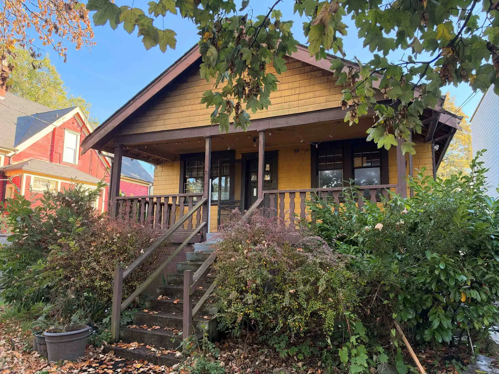 1736 GRAVELEY STREET, Vancouver BC V5L 3B1