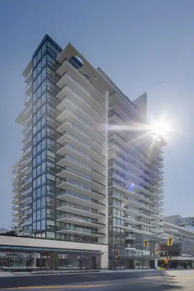302 135 E 13TH STREET, North Vancouver BC V7L 0J8