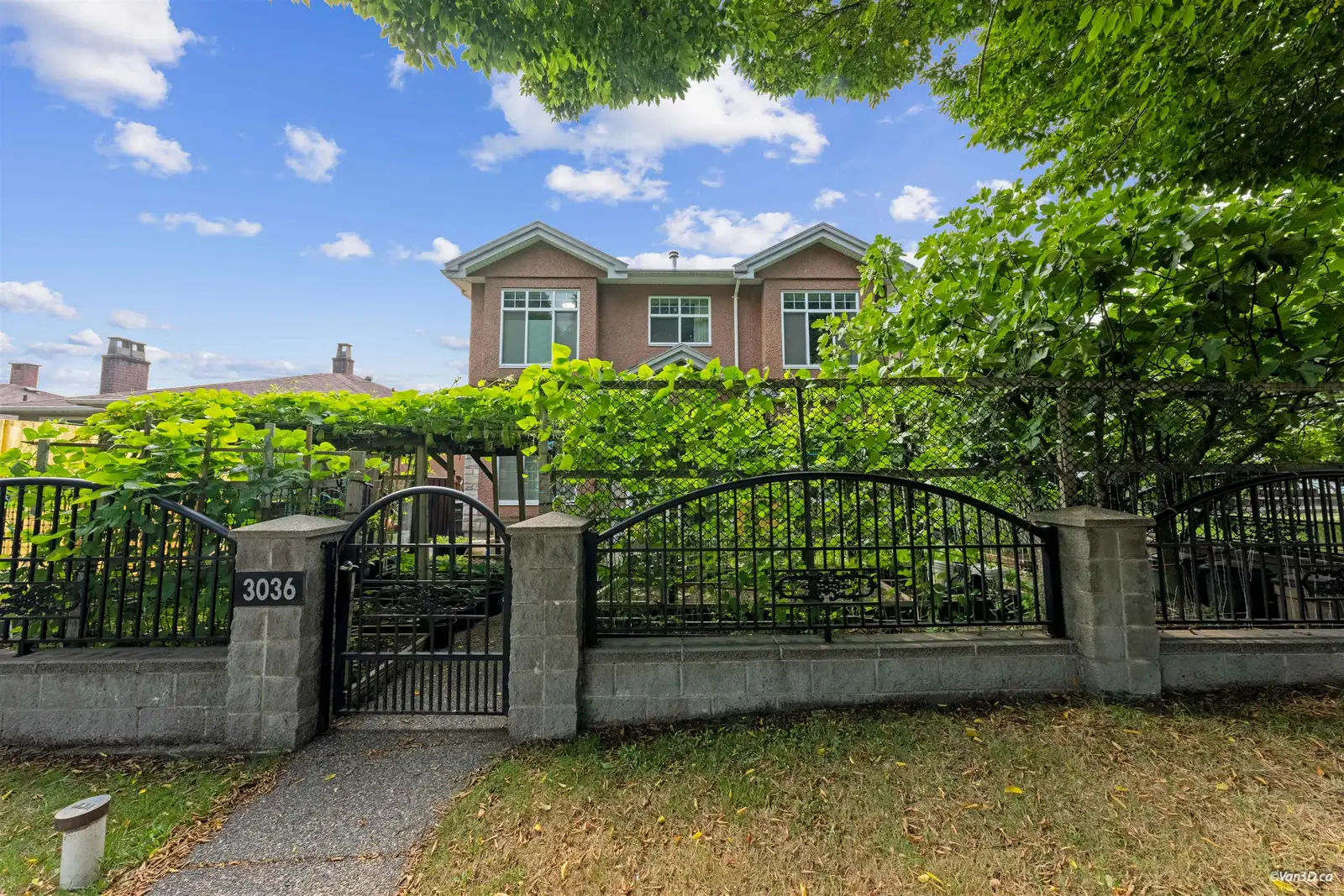 3036 E 1ST AVENUE, Vancouver BC V5M 1B4