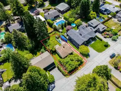 2465 KEATS ROAD, North Vancouver BC V7H 1J6