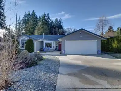 5643 CURTIS PLACE, Sechelt BC V7Z 0R9