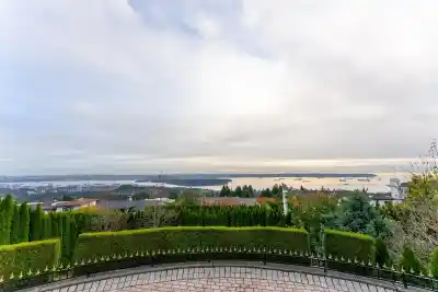 1409 CHARTWELL DRIVE, West Vancouver BC V7S 2R7