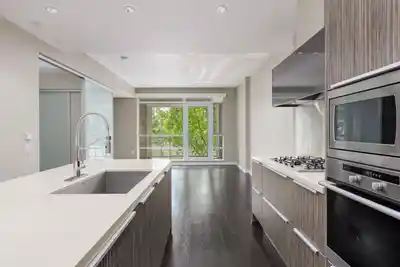 209 1616 COLUMBIA STREET, Vancouver BC V5Y 0B7