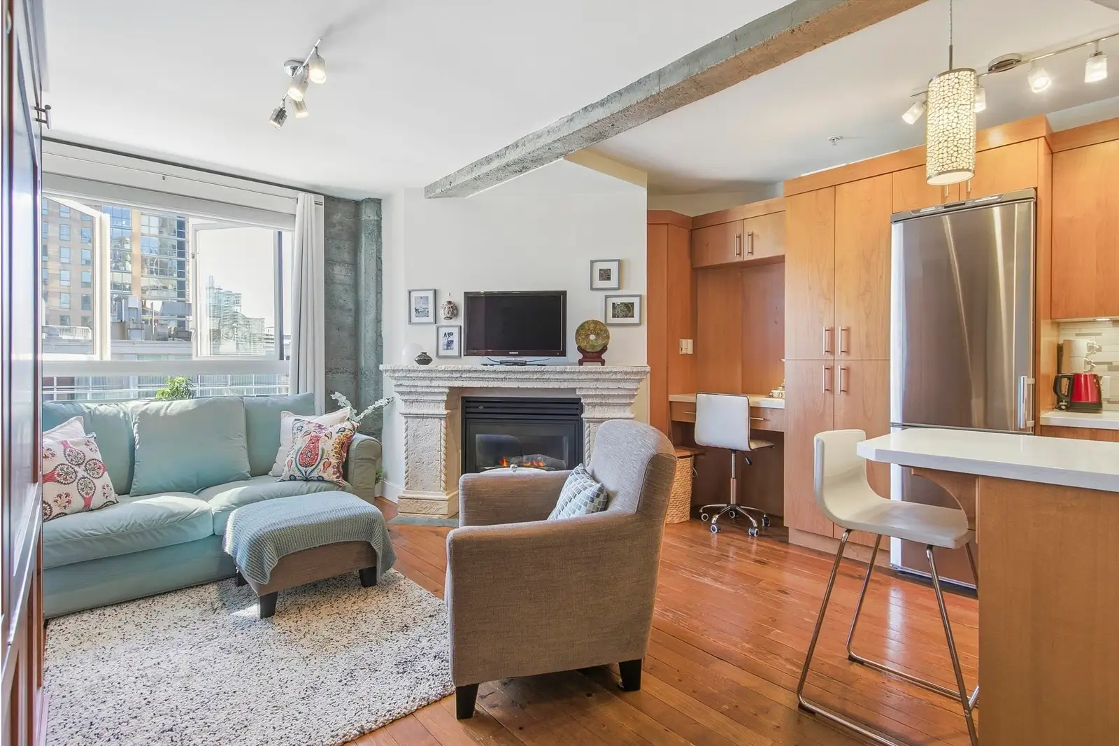 512 1216 HOMER STREET, Vancouver BC V6B 6K5