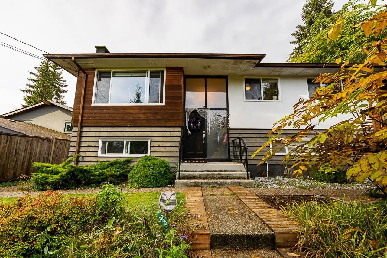 4377 MOUNTAIN HIGHWAY, North Vancouver BC V7K 2K3