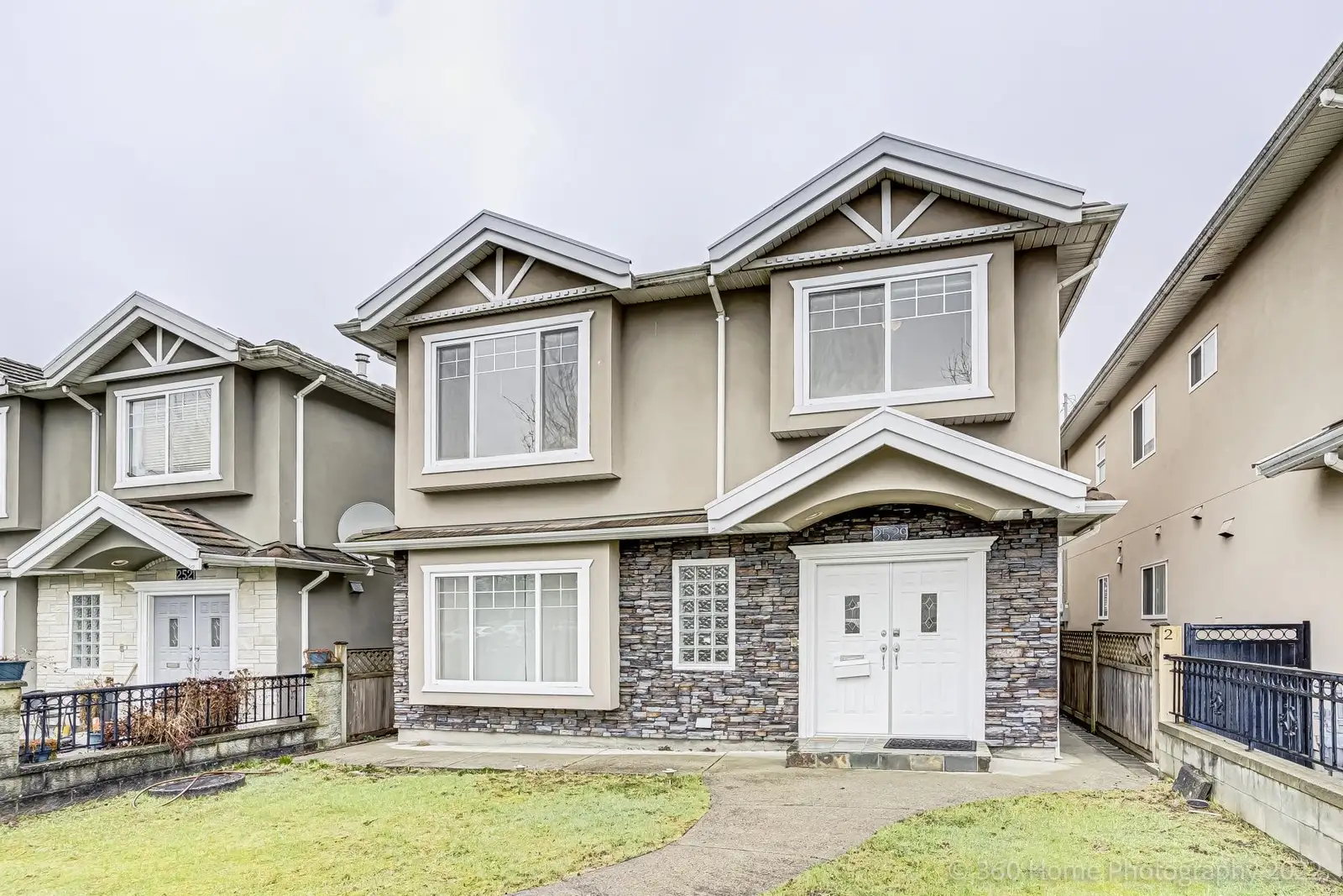 2529 FRANKLIN STREET, Vancouver BC V5K 1X5