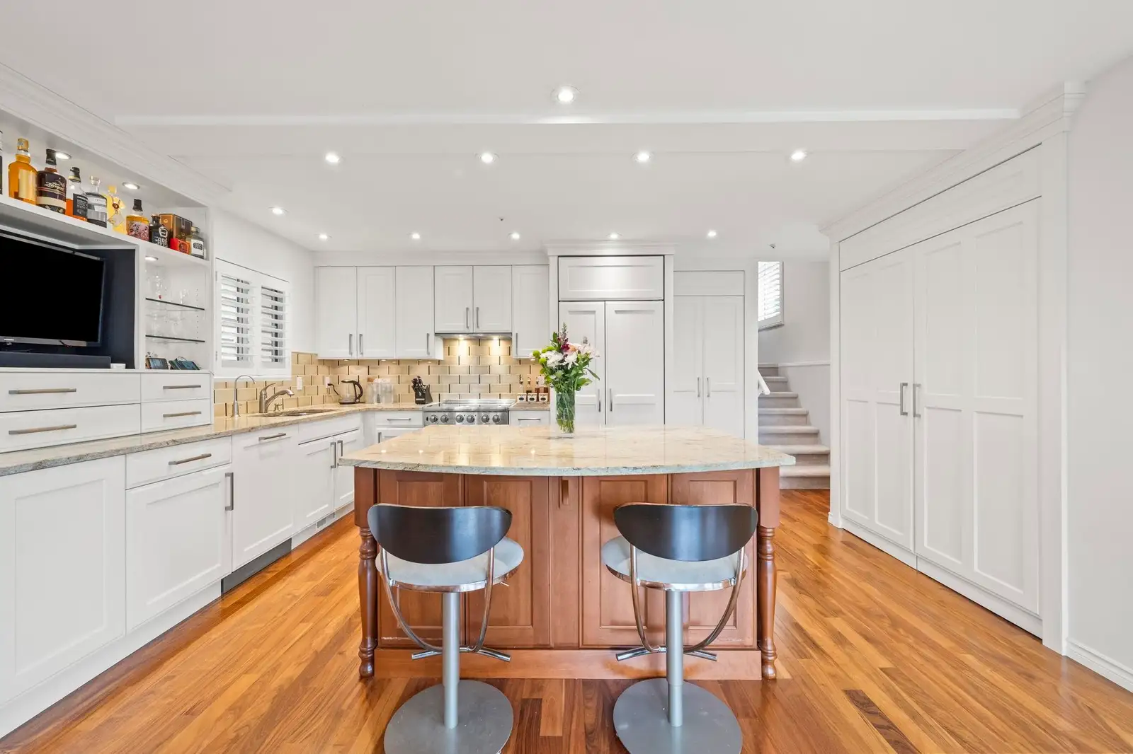 2408 SE MARINE DRIVE, Vancouver BC V5S 2H1