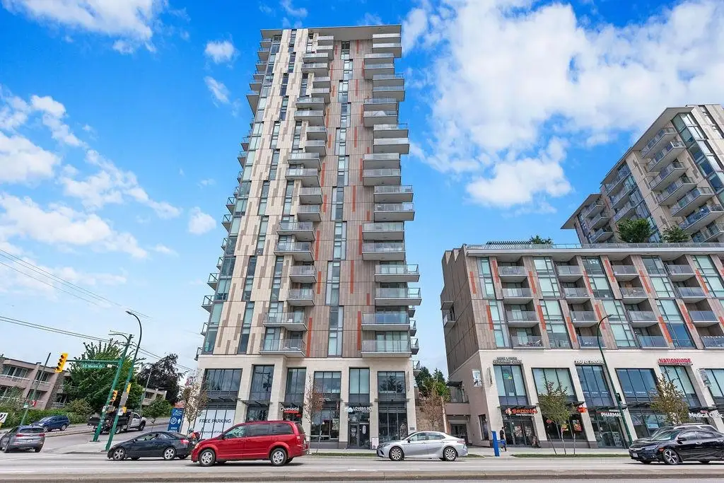 205 8188 FRASER STREET, Vancouver BC V5X 0J8