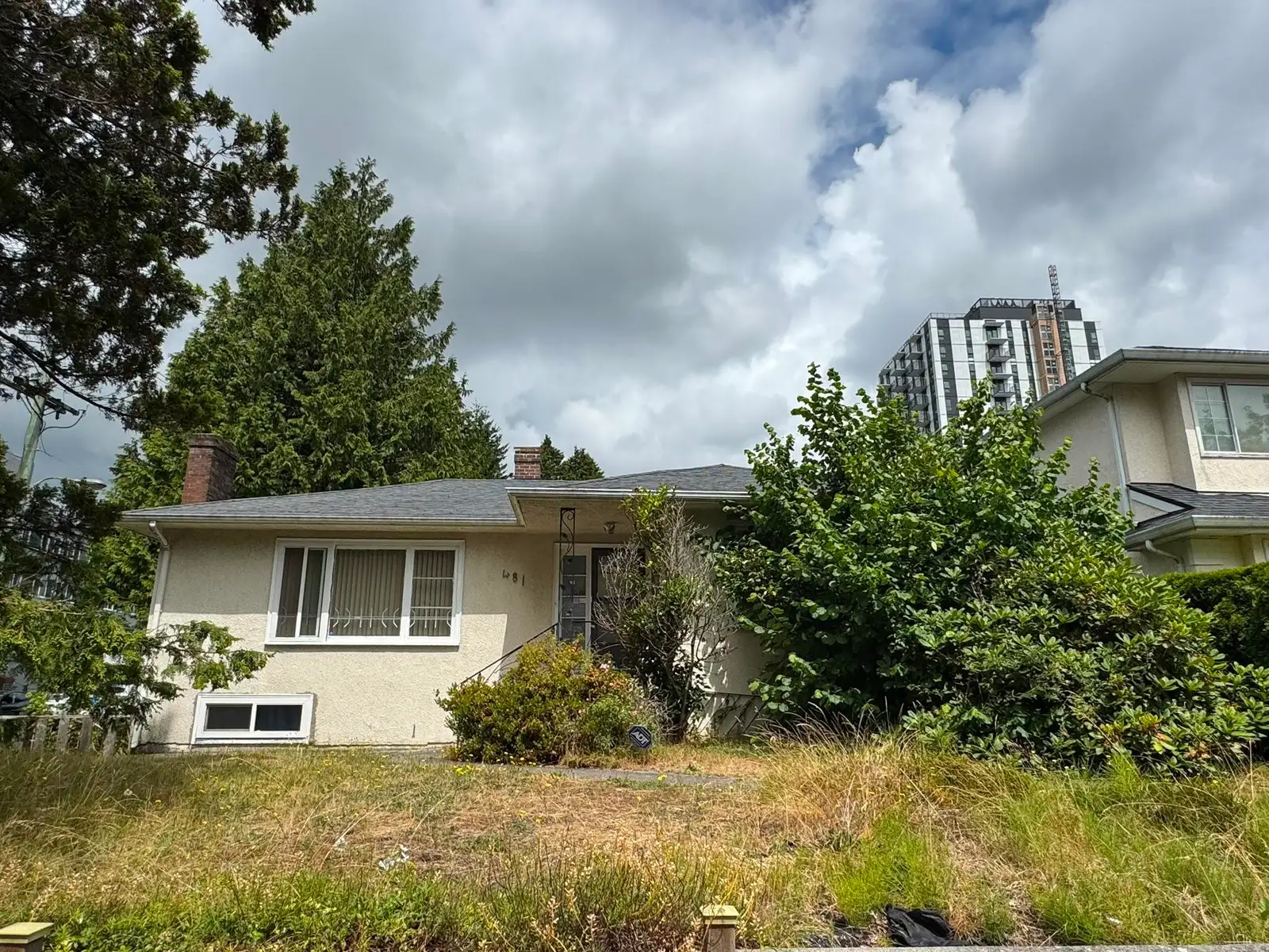 481 W 40TH AVENUE, Vancouver BC V5Y 2R5