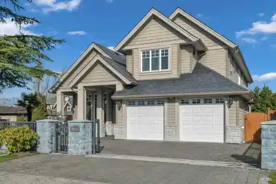 3317 BENTINCK PLACE, Richmond BC V7C 4H3