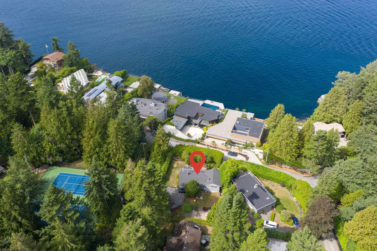 7195 ROCKLAND WYND, West Vancouver BC V7W 2L2