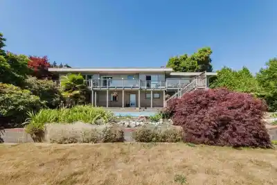 6505 MEIER ROAD, Sechelt BC V7Z 0S8