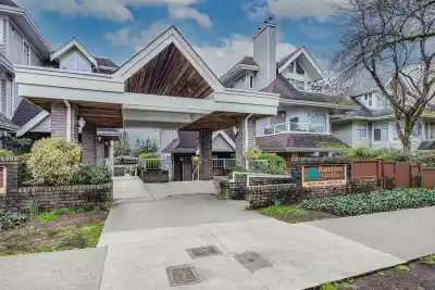 207 3628 RAE AVENUE, Vancouver BC V5R 2P5
