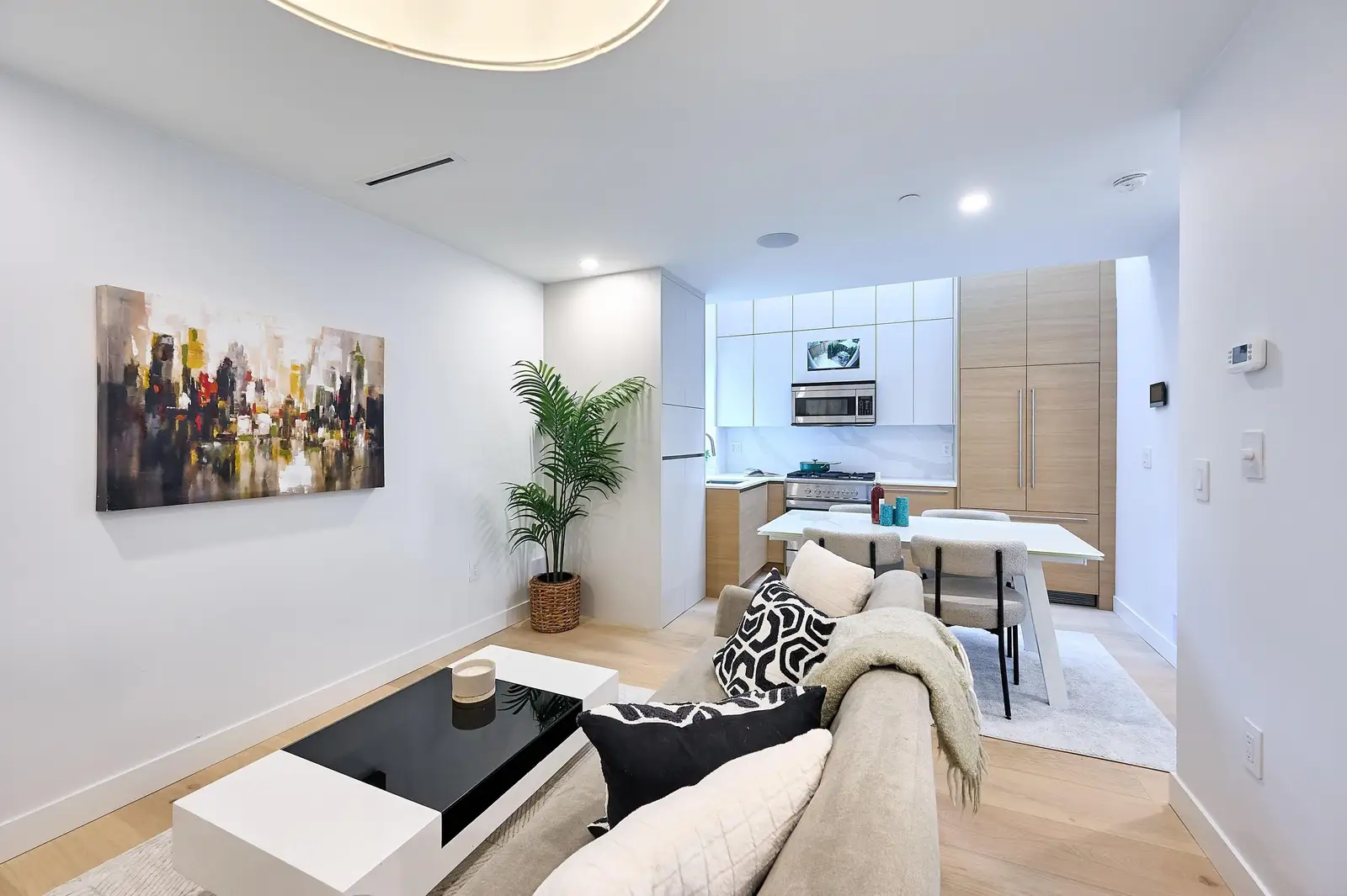 3674 W 1ST AVENUE, Vancouver BC V6R 1H2