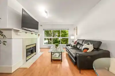205 5900 DOVER CRESCENT, Richmond BC V7C 5R4