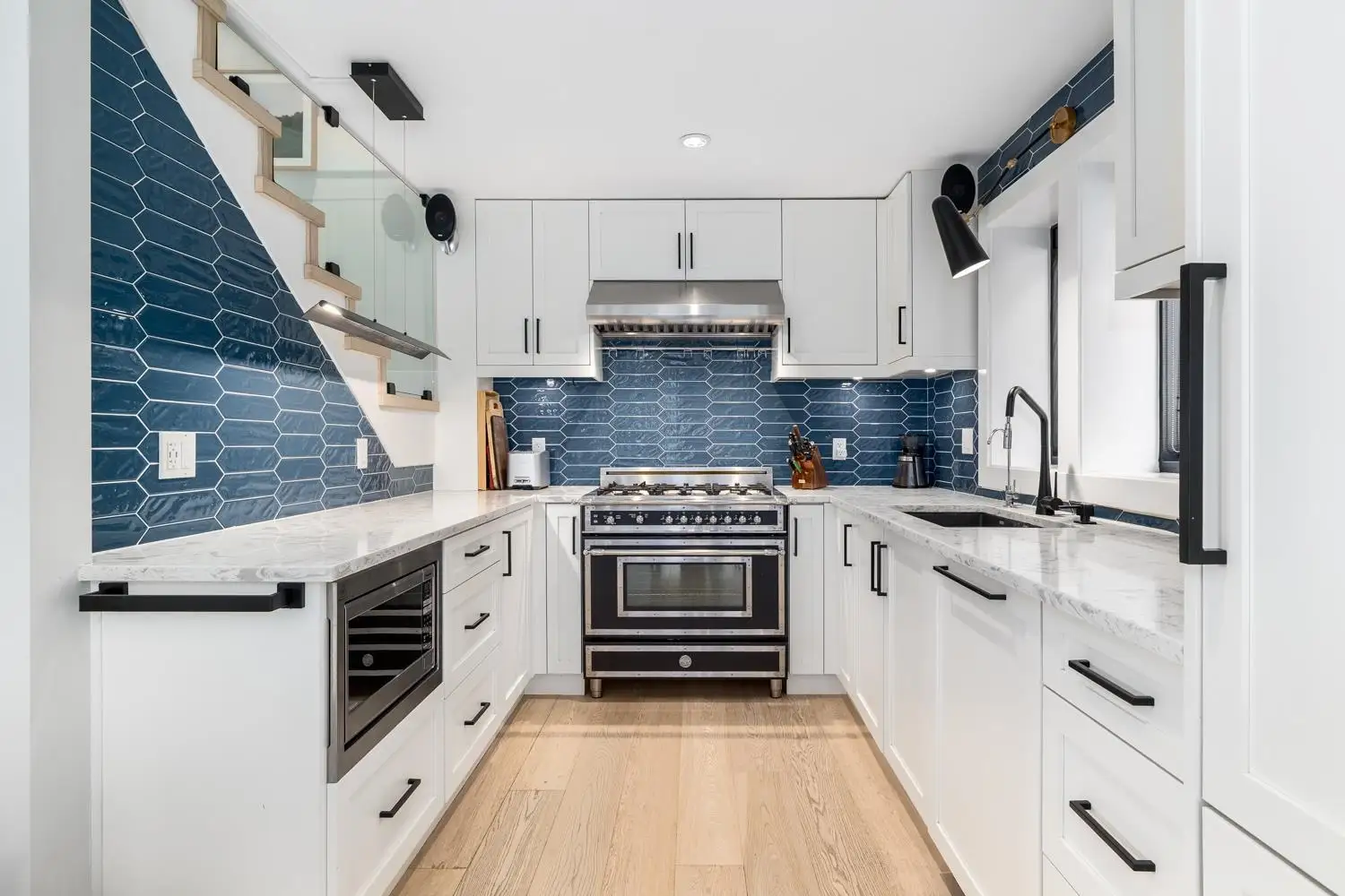 3918 CAROLINA STREET, Vancouver BC V5V 1X8