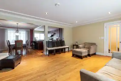 5570 BAILLIE STREET, Vancouver BC V5Z 3M8