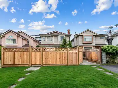8377 SHAUGHNESSY STREET, Vancouver BC V6P 3Y1