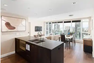 2602 1372 SEYMOUR STREET, Vancouver BC V6B 0L1