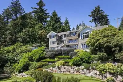 6180 CANDIA PLACE, West Vancouver BC V7W 1Y1