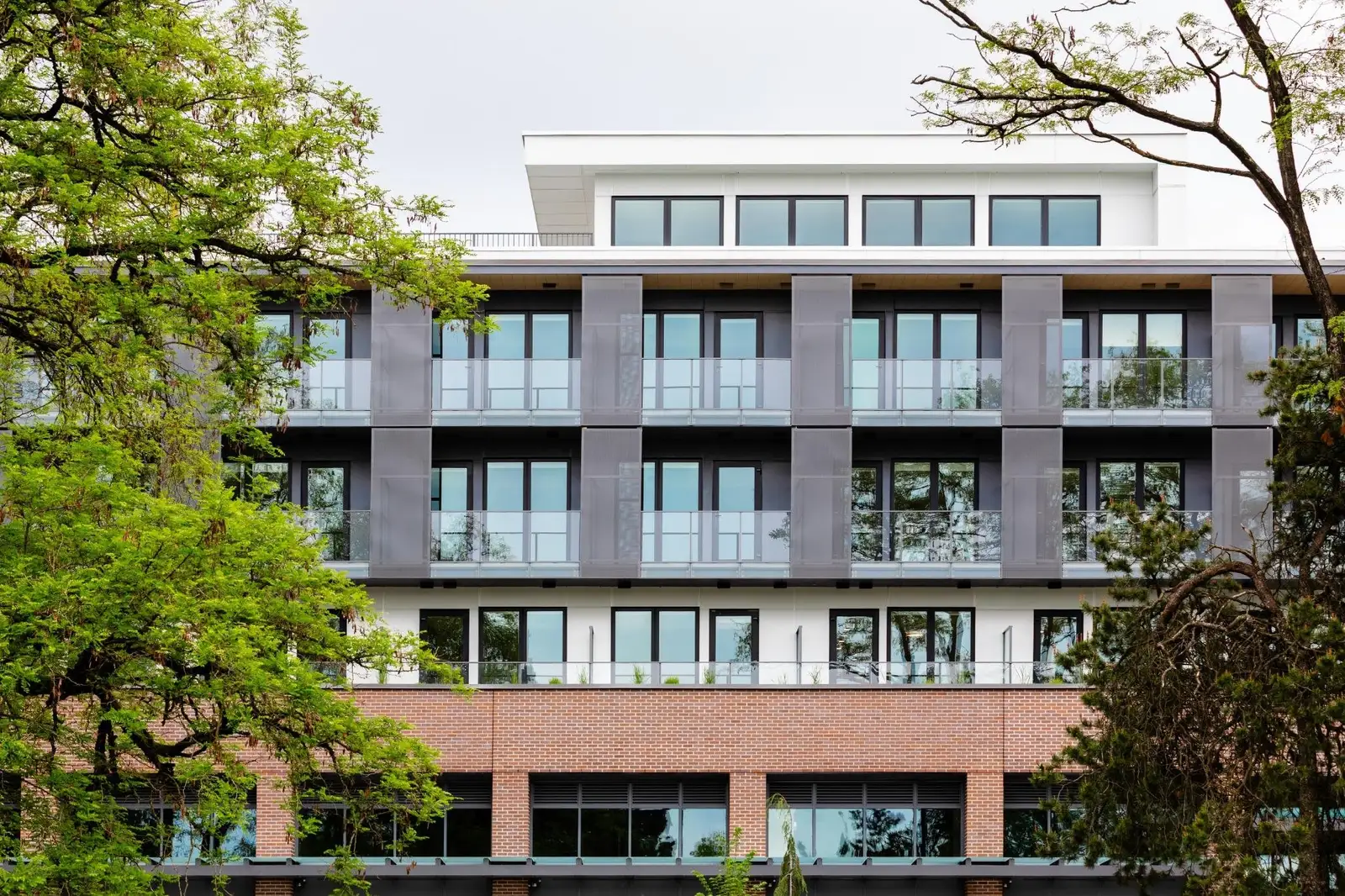 422 133 W 49TH AVENUE, Vancouver BC V5Z 2S3