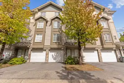 18 14855 100 AVENUE, Surrey BC V3R 2W1