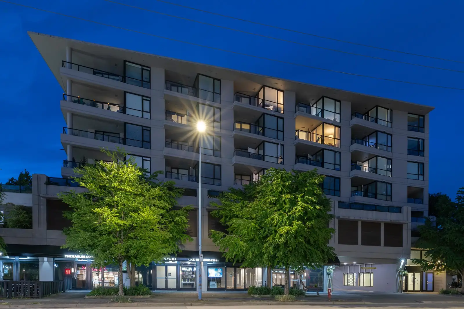603 160 W 3RD STREET, North Vancouver BC V7M 0A9