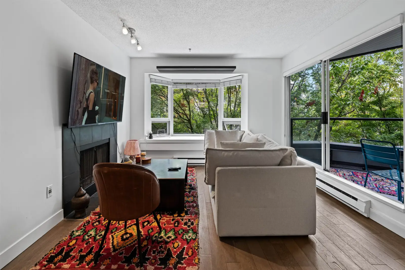 304 1925 W 2ND AVENUE, Vancouver BC V6J 1J2
