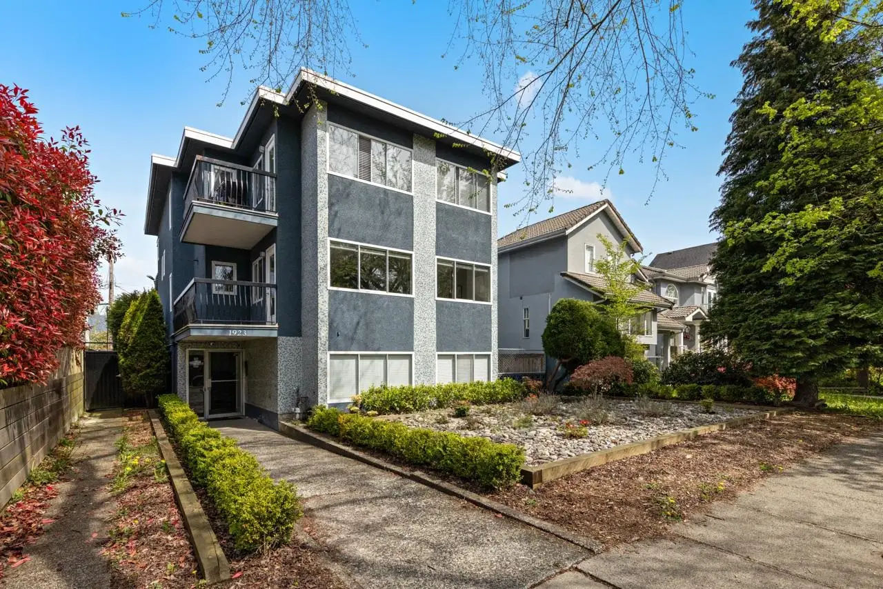 1923 PARKER STREET, Vancouver BC V5L 2L2