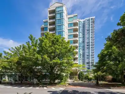 903 140 E 14TH STREET, North Vancouver BC V7L 2N3