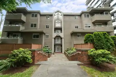 104 526 W 13TH AVENUE, Vancouver BC V5Z 1N7