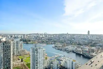 4001 1480 HOWE STREET, Vancouver BC V6Z 0G5