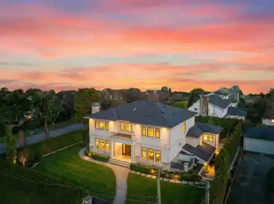 6708 YEW STREET, Vancouver BC V6P 5W1