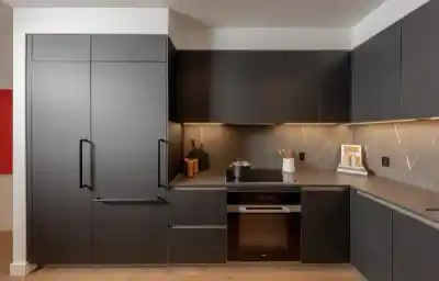 211 480 W 16TH AVENUE, Vancouver BC V5Z 2W4