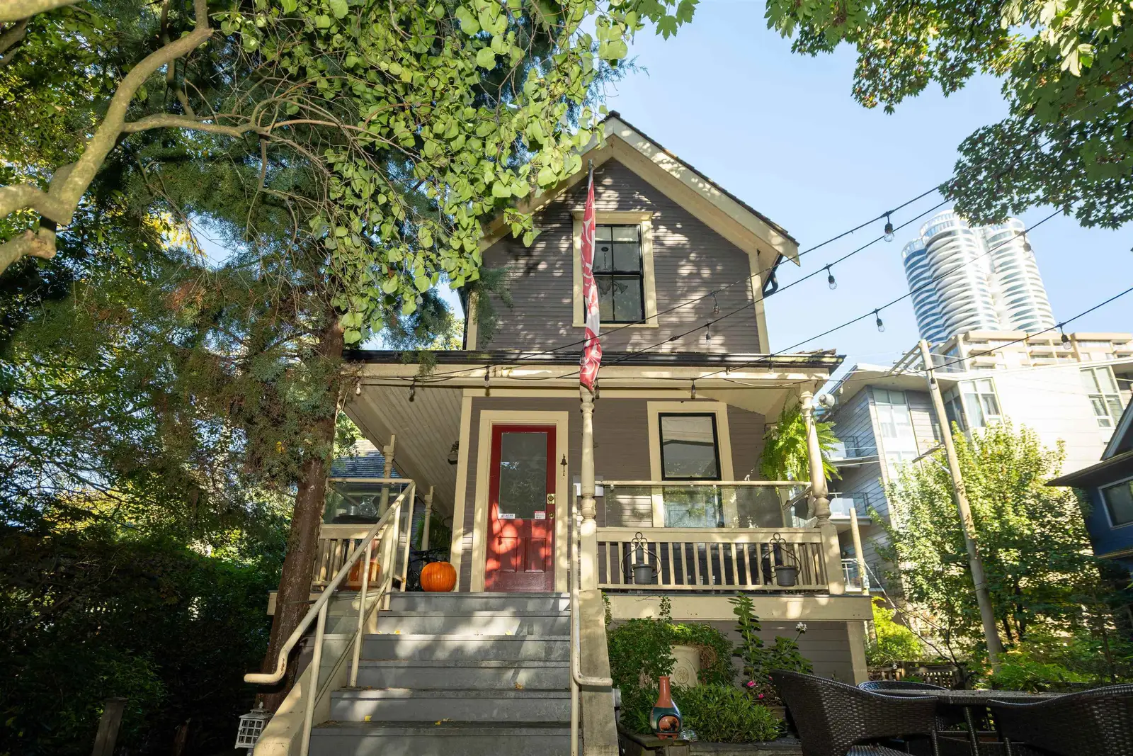 1117-1119 PENDRELL STREET, Vancouver BC V6E 1L3