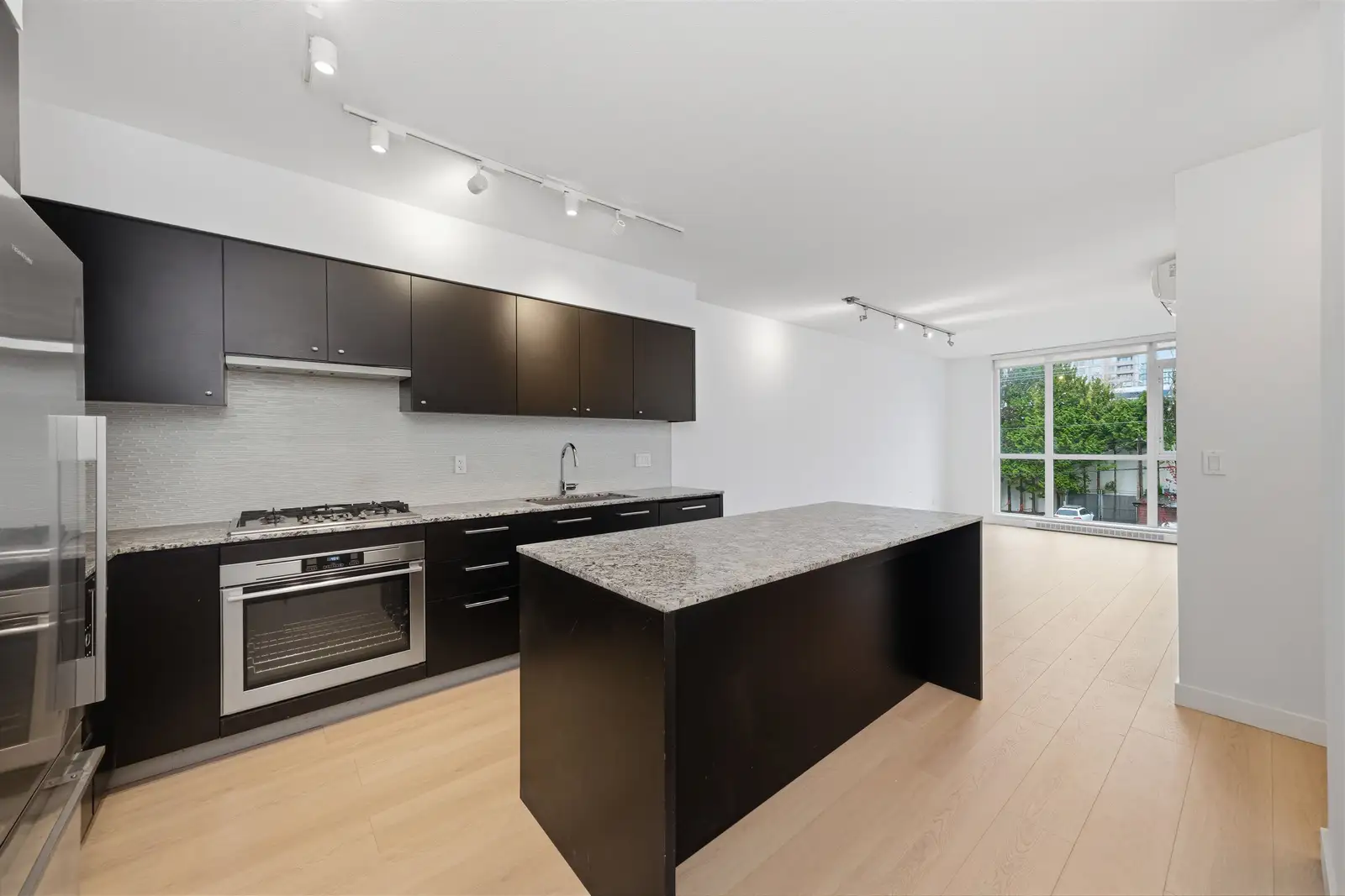 307 6180 COONEY ROAD, Richmond BC V6Y 0H2